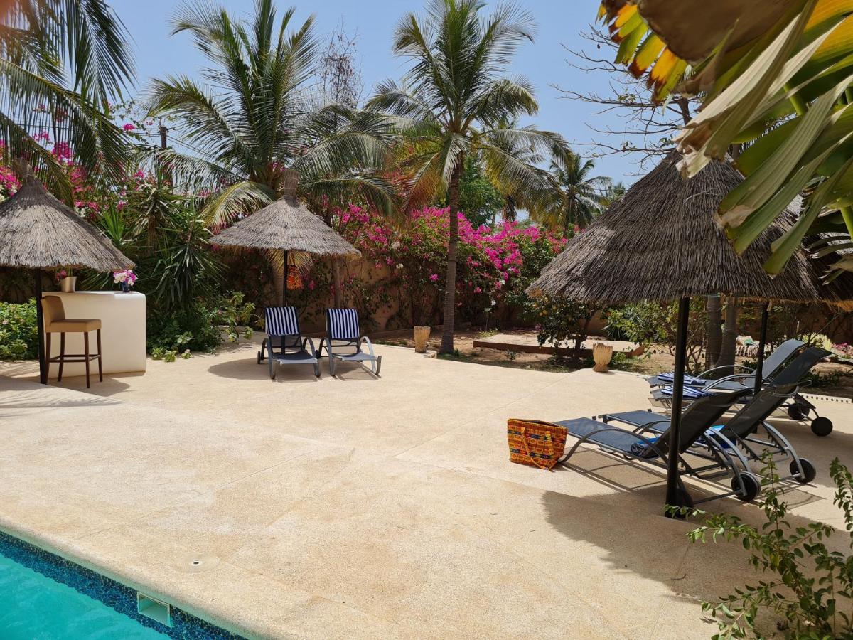 Le Souimanga Bleu Saly Bed and Breakfast Exterior foto